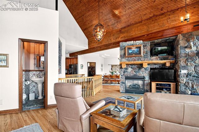 515 Ponderosa View, Manitou Springs, CO 80829