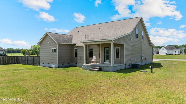 102 Mary Frances Way, Pikeville, NC 27863