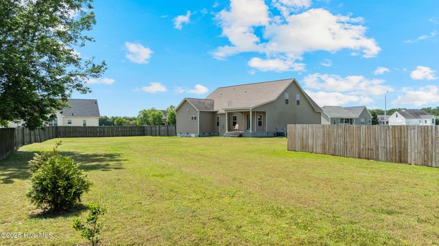 102 Mary Frances Way, Pikeville, NC 27863