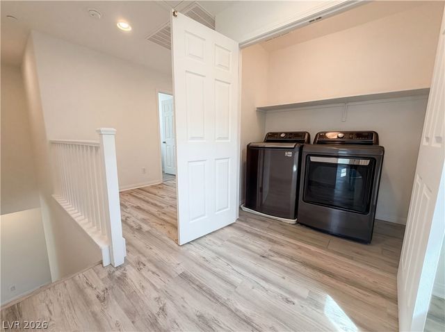 317 Andamento Place, Henderson, NV 89015