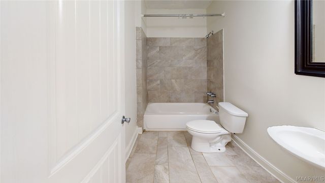 827 S Perry Street 11, Montgomery, AL 36104