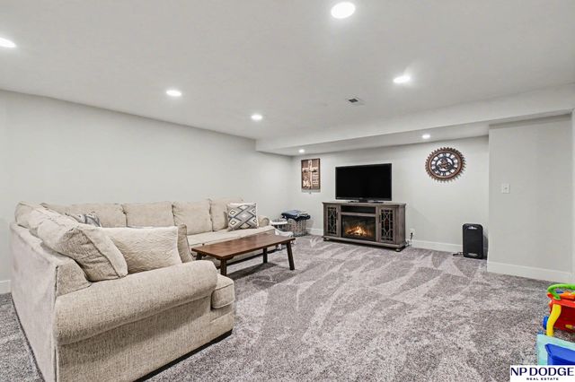 3211 S 131 Circle, Omaha, NE 68144