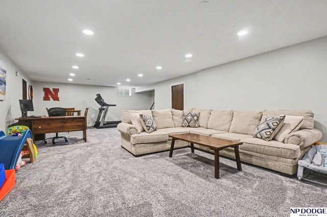 3211 S 131 Circle, Omaha, NE 68144