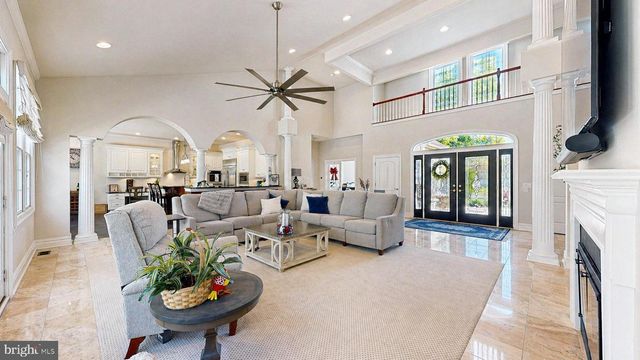 69 PEBBLE BEACH DR, Egg Harbor Township, NJ 08234