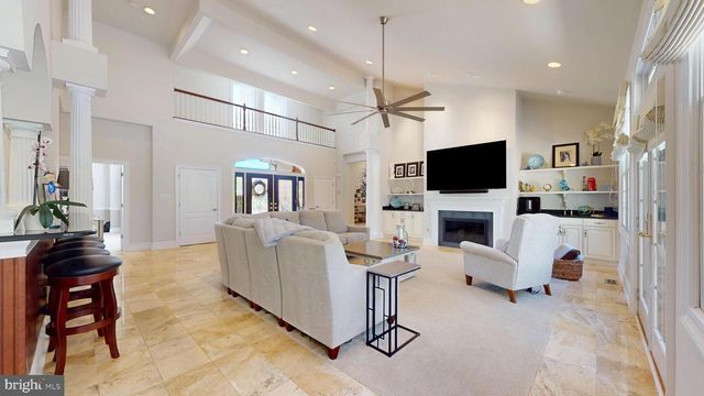 69 PEBBLE BEACH DR, Egg Harbor Township, NJ 08234