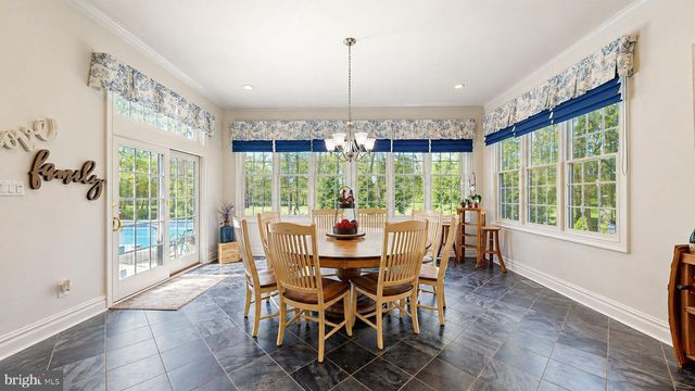 69 PEBBLE BEACH DR, Egg Harbor Township, NJ 08234