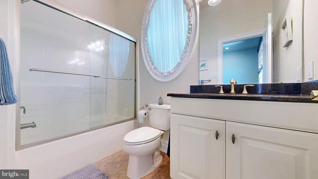 69 PEBBLE BEACH DR, Egg Harbor Township, NJ 08234