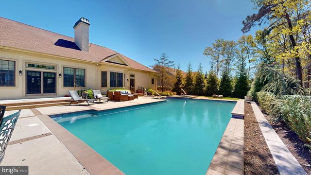 69 PEBBLE BEACH DR, Egg Harbor Township, NJ 08234