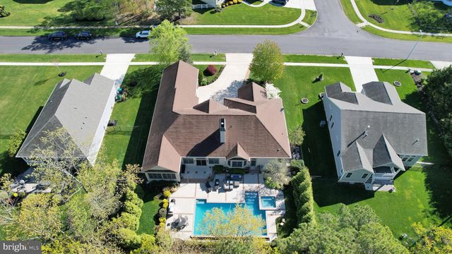 69 PEBBLE BEACH DR, Egg Harbor Township, NJ 08234