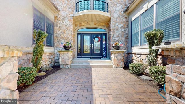 69 PEBBLE BEACH DR, Egg Harbor Township, NJ 08234