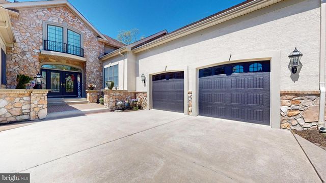 69 PEBBLE BEACH DR, Egg Harbor Township, NJ 08234