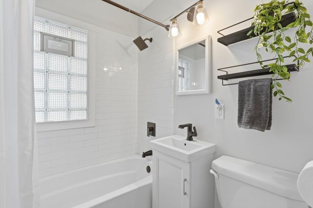 3431 38th Avenue S, Minneapolis, MN 55406