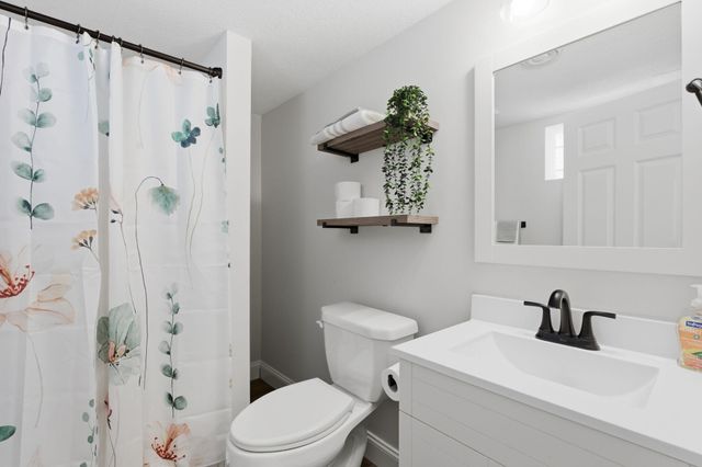 3431 38th Avenue S, Minneapolis, MN 55406