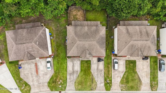 4120 Brook Creek Lane A, Greenville, NC 27858
