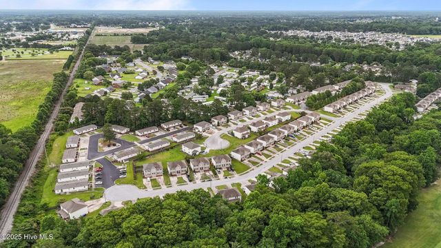 4120 Brook Creek Lane A, Greenville, NC 27858