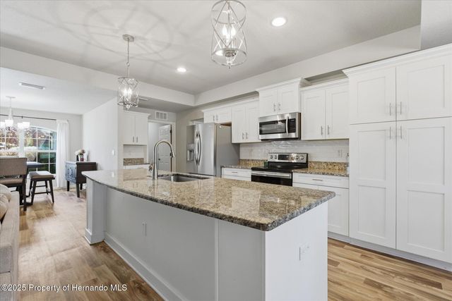 12335 House Finch Road, Weeki Wachee, FL 34614