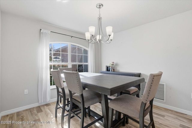 12335 House Finch Road, Weeki Wachee, FL 34614