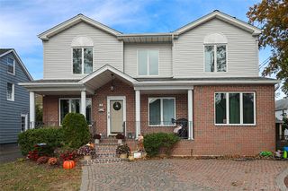 83 Lexington Avenue 2nd Fl, Westbury, NY 11590