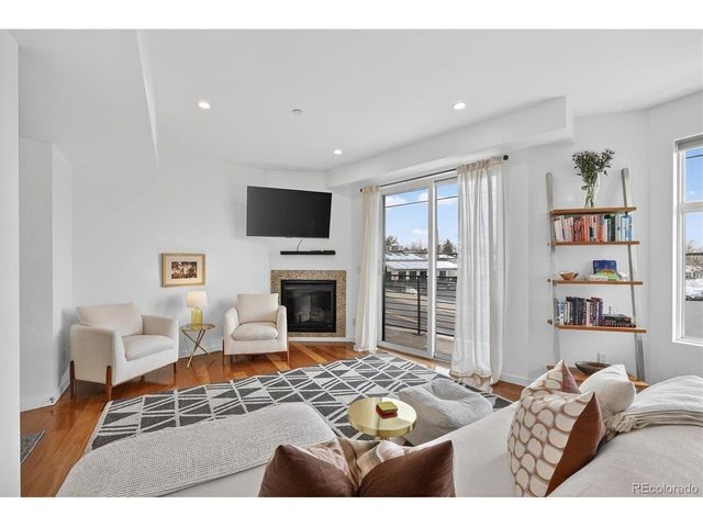 2900 W 44th Ave 201, Denver, CO 80211