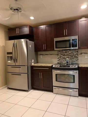 9292 Sabal Ridge Circle D, Boca Raton, FL 33428