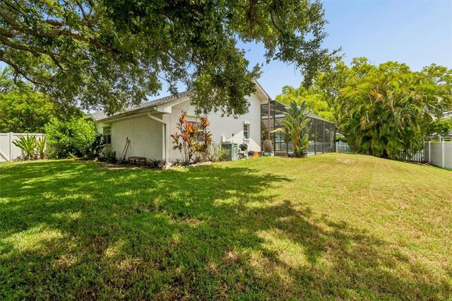 1776 WOOD THRUSH WAY, Palm Harbor, FL 34683