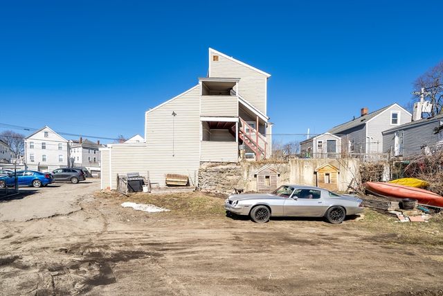 708-710 Central St, Lowell, MA 01852