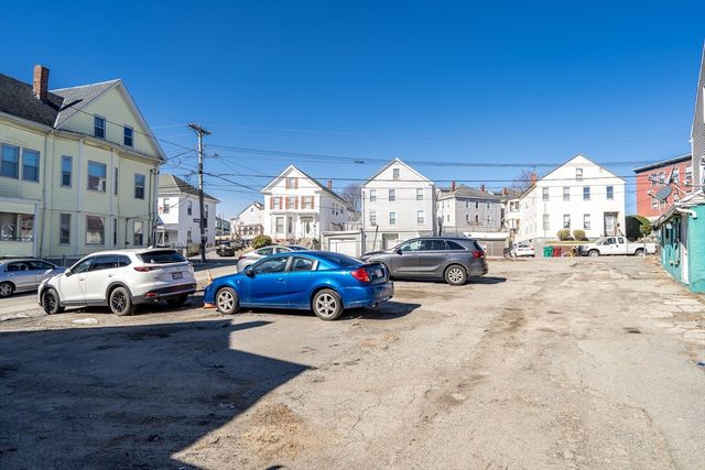 708-710 Central St, Lowell, MA 01852