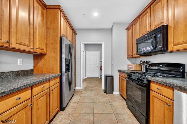 39 Liberty Way 39, South Bound Brook Boro, NJ 08880