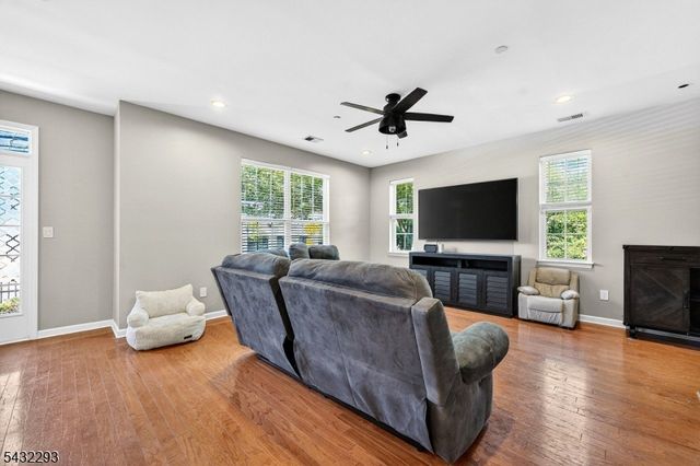 39 Liberty Way 39, South Bound Brook Boro, NJ 08880