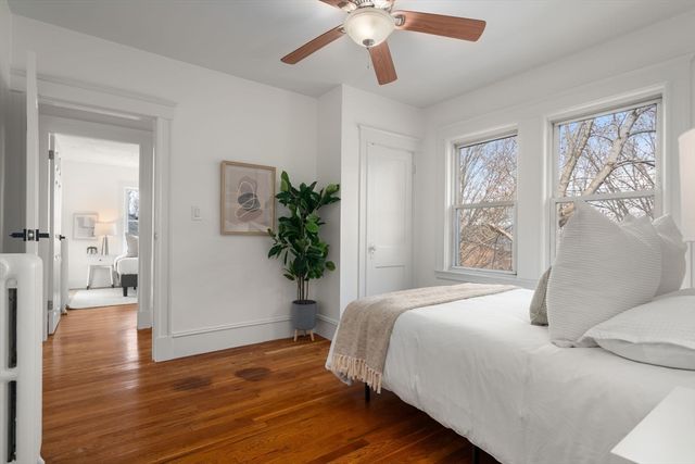 39 Bond St 39, Somerville, MA 02145