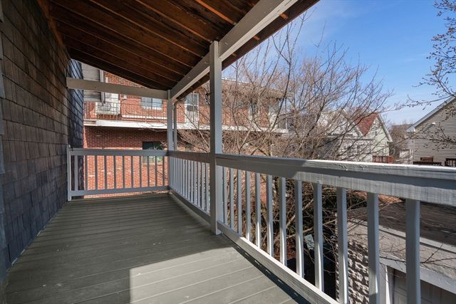 39 Bond St 39, Somerville, MA 02145