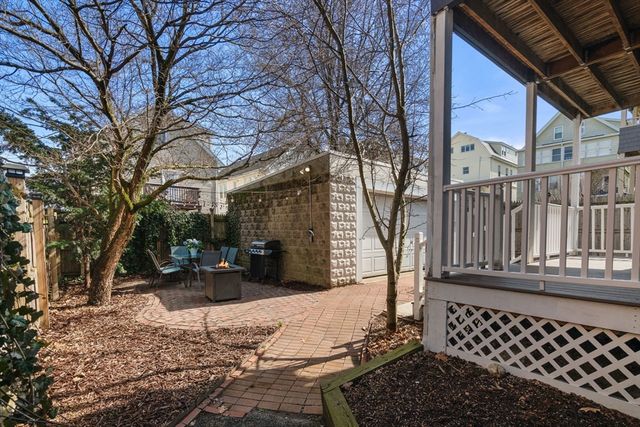 39 Bond St 39, Somerville, MA 02145