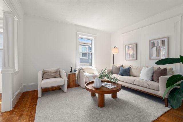 39 Bond St 39, Somerville, MA 02145