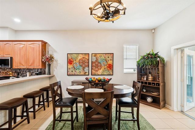 5816 MOHR LOOP, Tampa, FL 33615