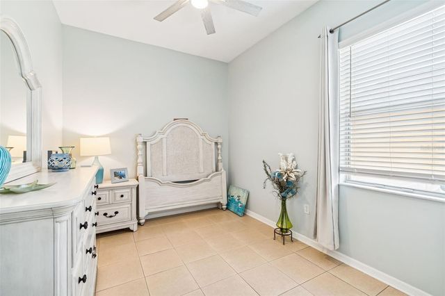 5816 MOHR LOOP, Tampa, FL 33615