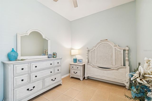 5816 MOHR LOOP, Tampa, FL 33615