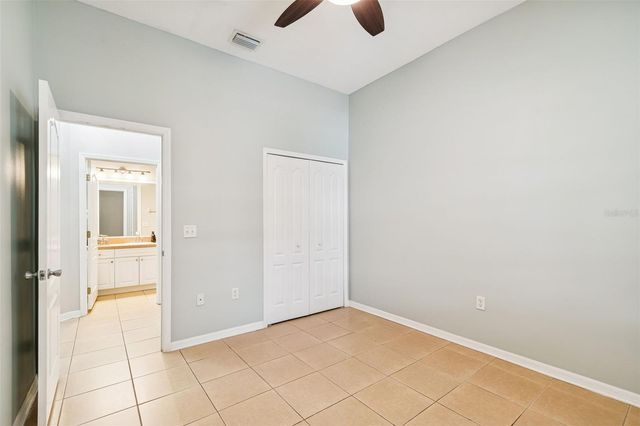 5816 MOHR LOOP, Tampa, FL 33615