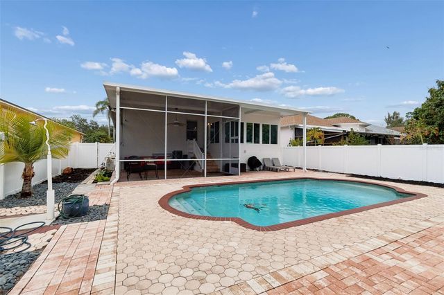 5816 MOHR LOOP, Tampa, FL 33615