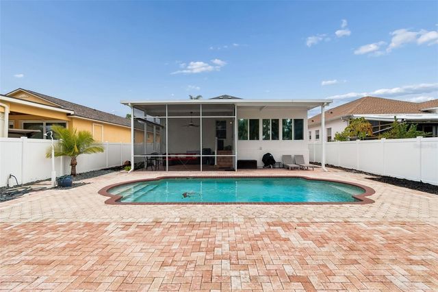 5816 MOHR LOOP, Tampa, FL 33615