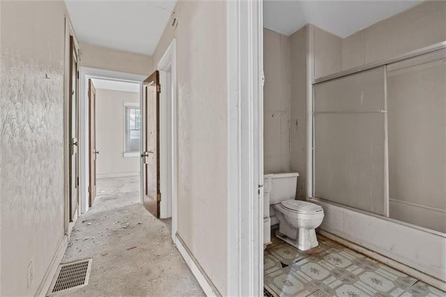 532 Blue Ridge Boulevard, Kansas City, MO 64125