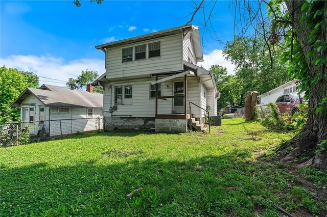 532 Blue Ridge Boulevard, Kansas City, MO 64125