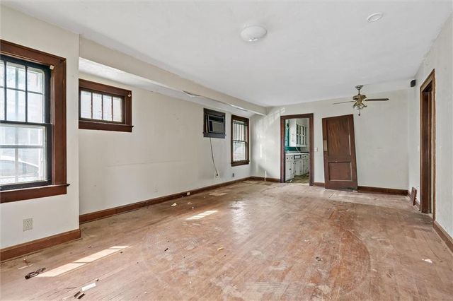 532 Blue Ridge Boulevard, Kansas City, MO 64125