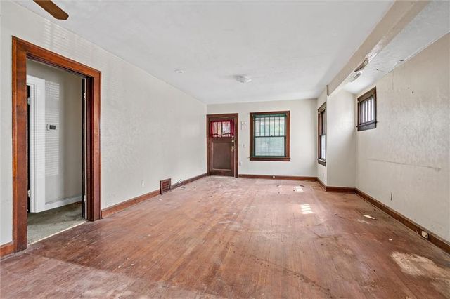 532 Blue Ridge Boulevard, Kansas City, MO 64125