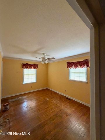 303 Sycamore Drive, Beaufort, NC 28516