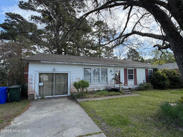 303 Sycamore Drive, Beaufort, NC 28516