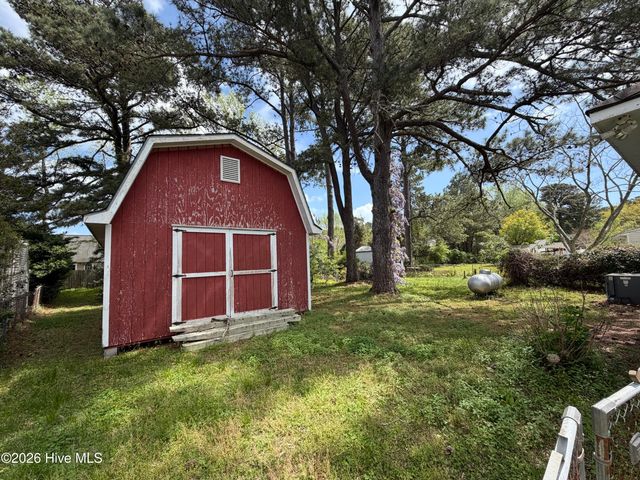 303 Sycamore Drive, Beaufort, NC 28516