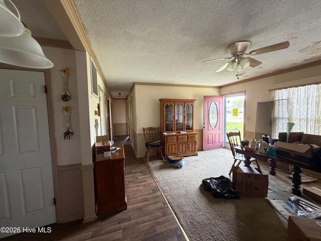 303 Sycamore Drive, Beaufort, NC 28516