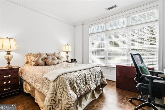 77 Peachtree Place NE 201, Atlanta, GA 30309