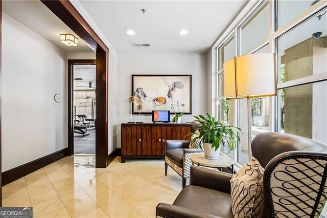 77 Peachtree Place NE 201, Atlanta, GA 30309