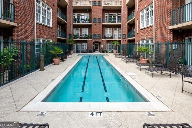 77 Peachtree Place NE 201, Atlanta, GA 30309